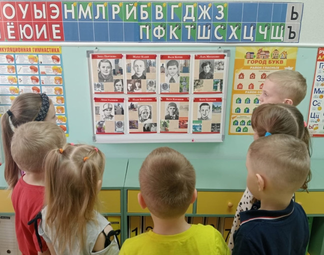 У войны недетское лицо У войны недетское лицо.